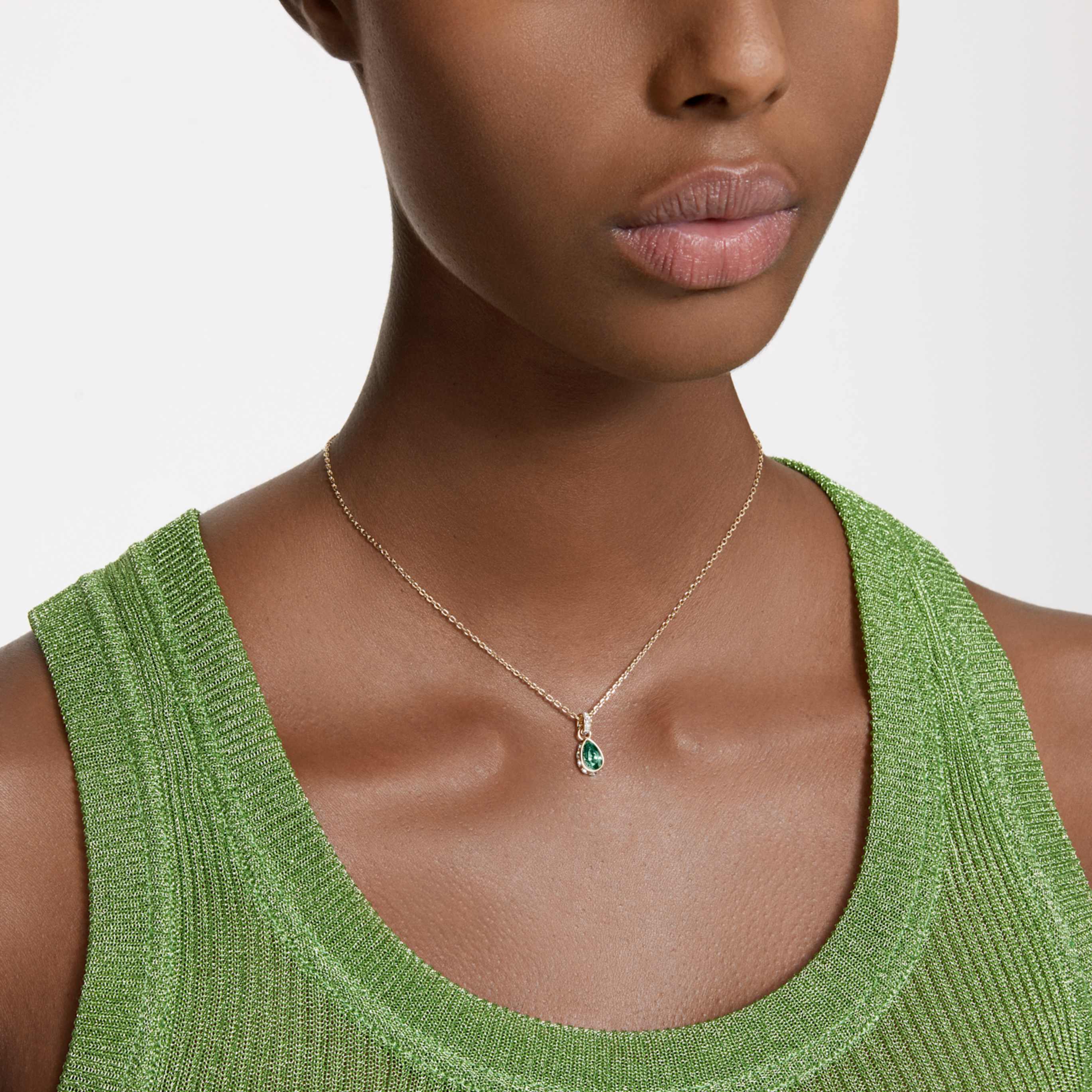 Swarovski Chroma pendant Pear cut, Green, 18K gold finish