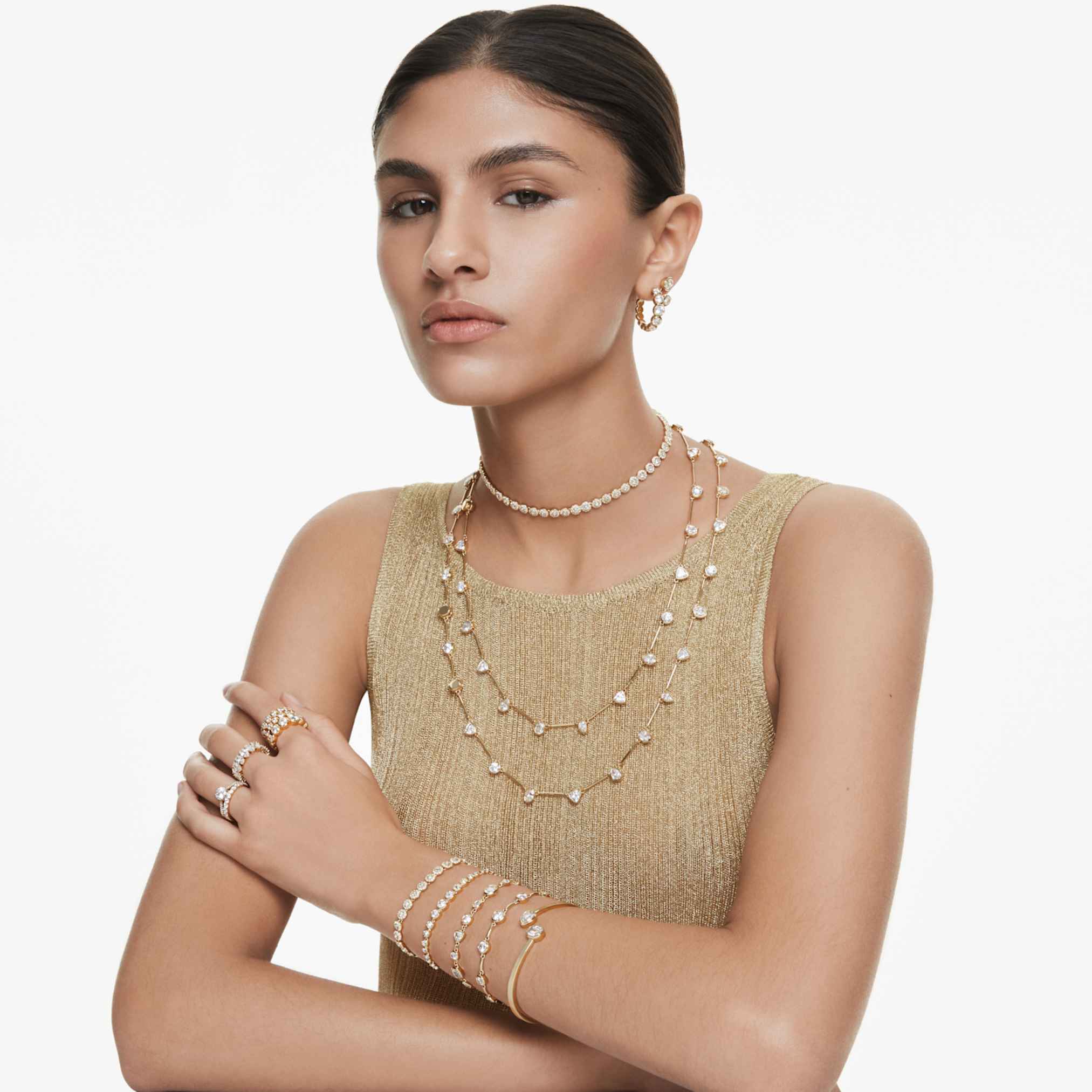 Swarovski Stilla cocktail ring Round cut, Pavé, White, 18K gold finish